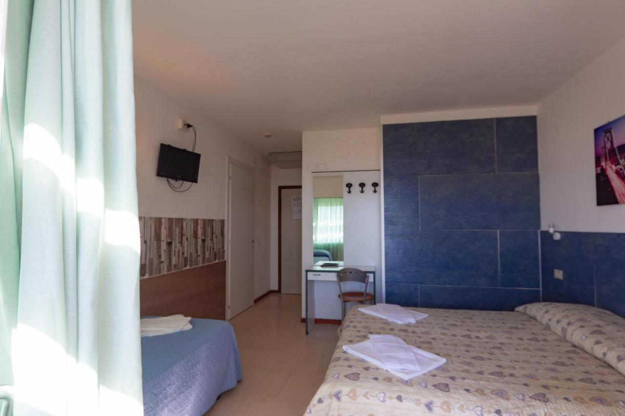Hotel Ambra Lignano Sabbiadoro Eksteriør bilde