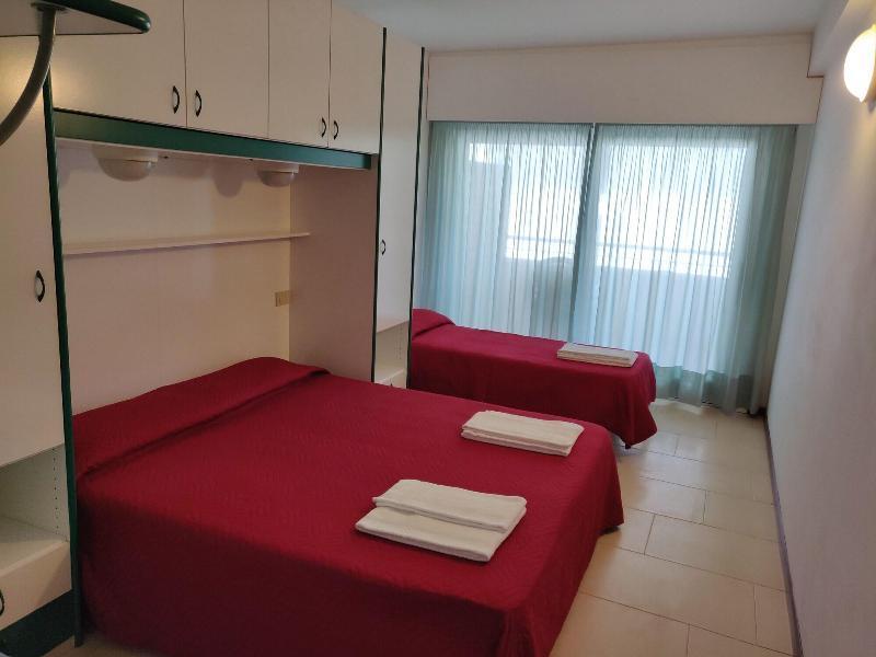 Hotel Ambra Lignano Sabbiadoro Eksteriør bilde