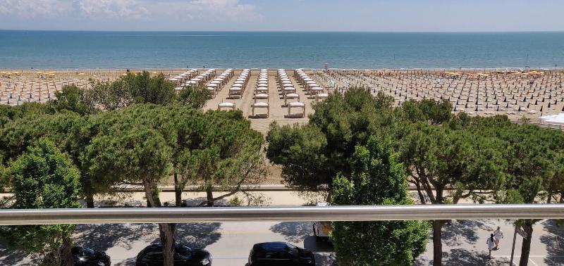 Hotel Ambra Lignano Sabbiadoro Eksteriør bilde