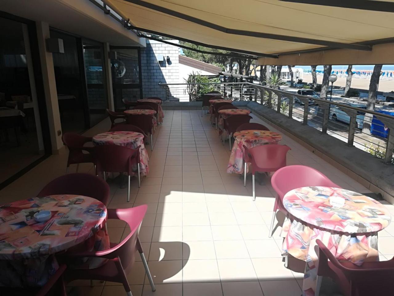 Hotel Ambra Lignano Sabbiadoro Eksteriør bilde