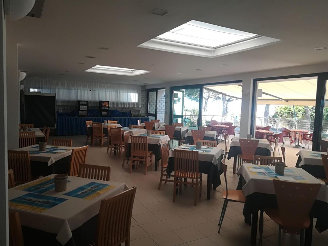 Hotel Ambra Lignano Sabbiadoro Eksteriør bilde