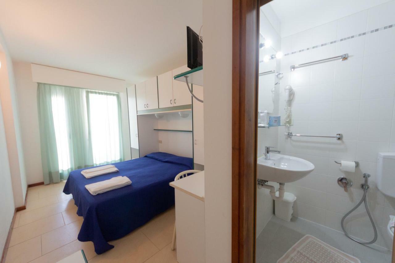 Hotel Ambra Lignano Sabbiadoro Eksteriør bilde
